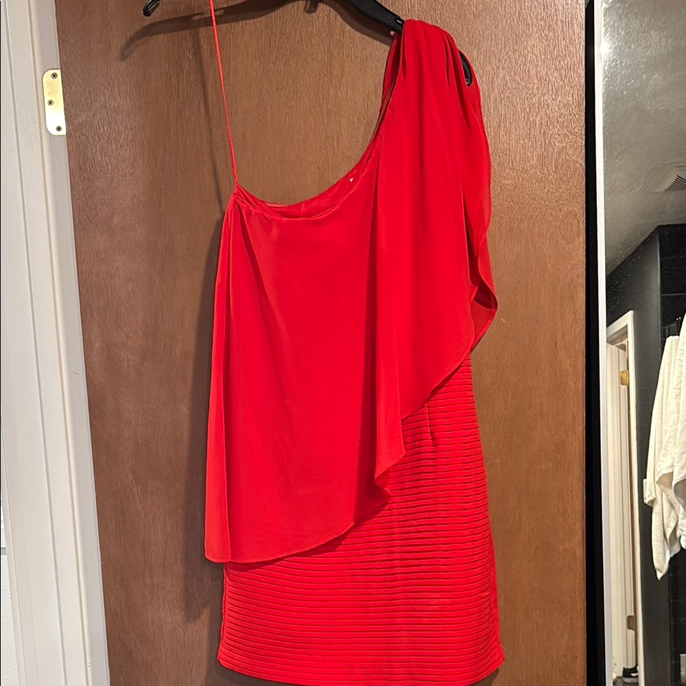 Gianni Bini one shoulder flowy red dress
